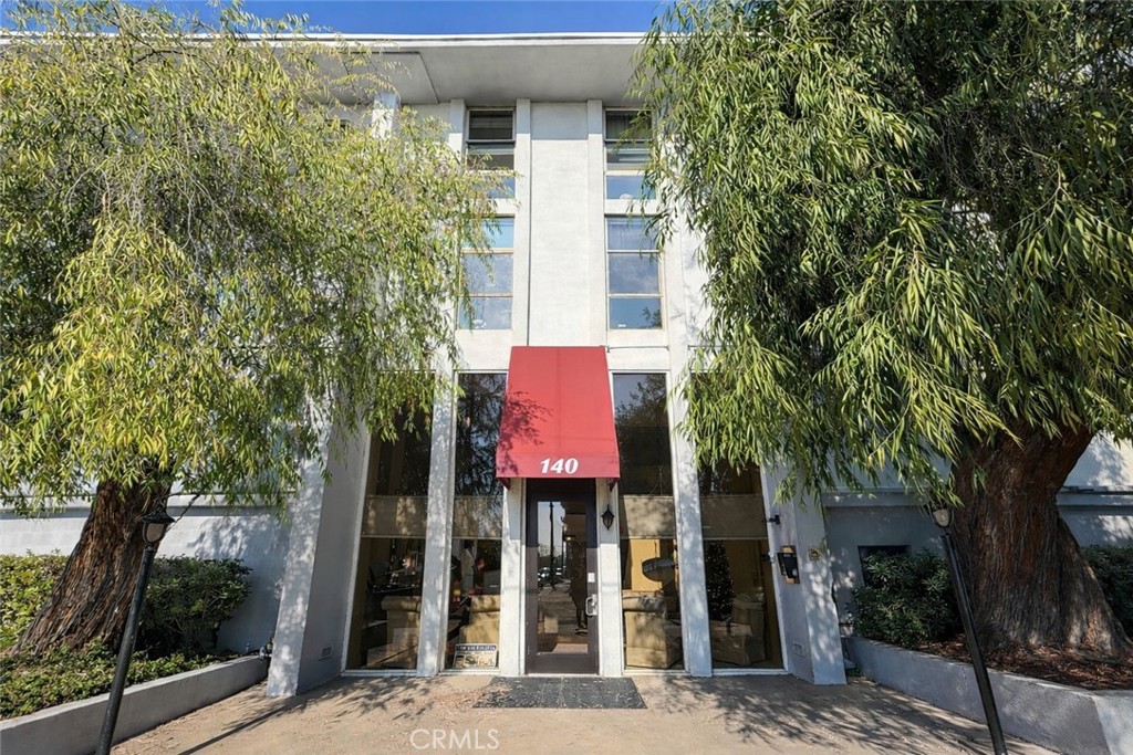 140 Walnut Avenue 4B