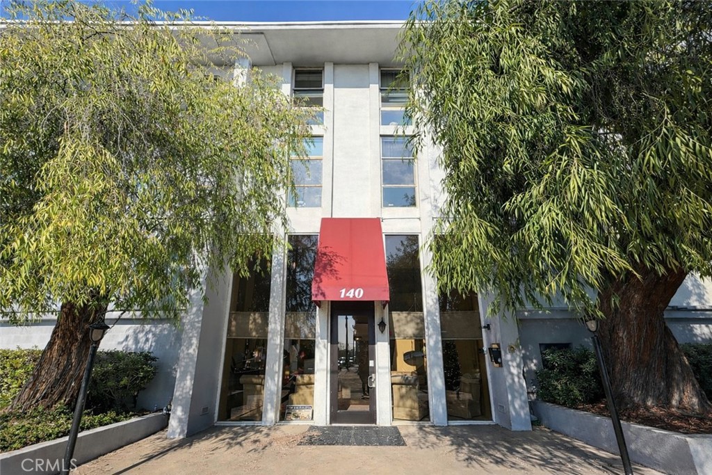 140 Walnut Avenue 4B