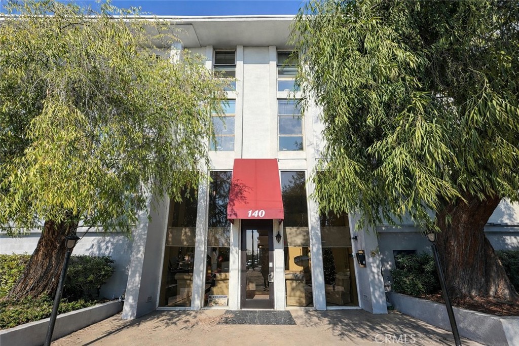 140 Walnut Avenue 4B