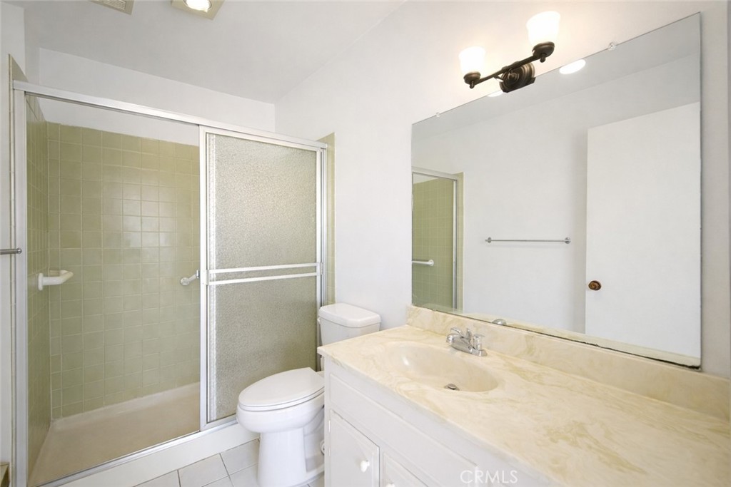 140 Walnut Avenue 4B