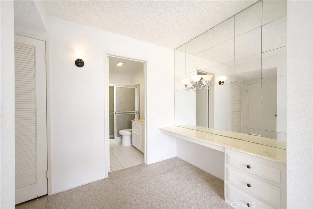 140 Walnut Avenue 4B