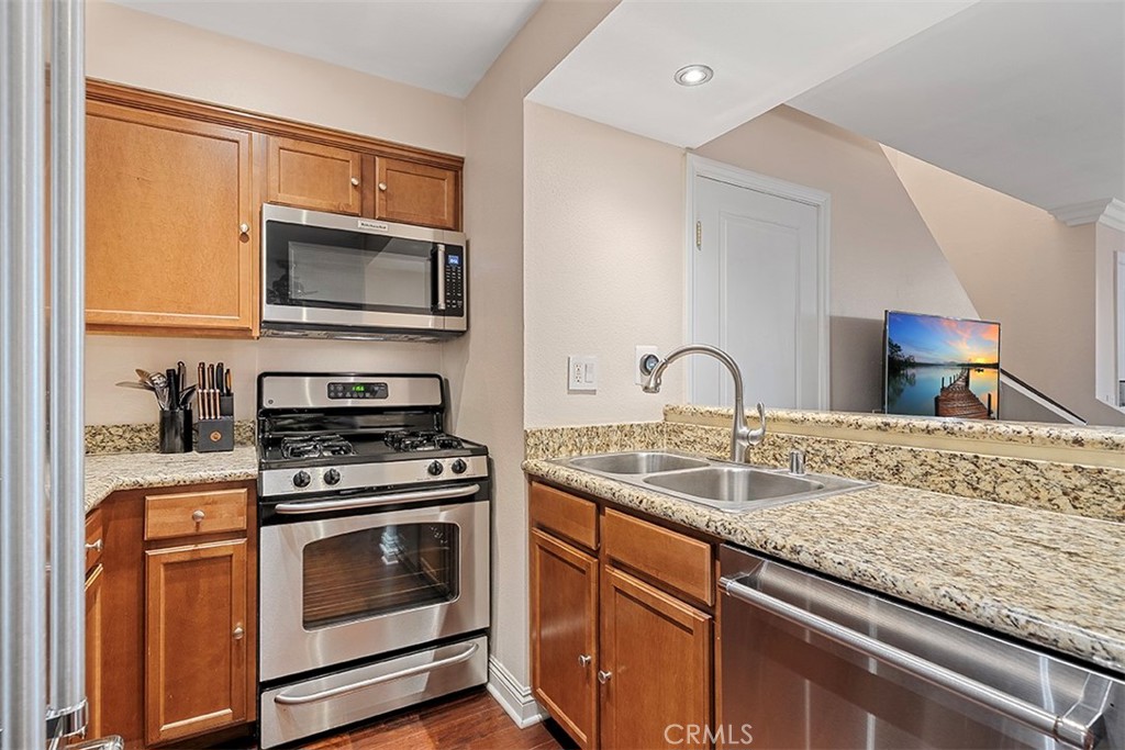 355 N Maple Street 245