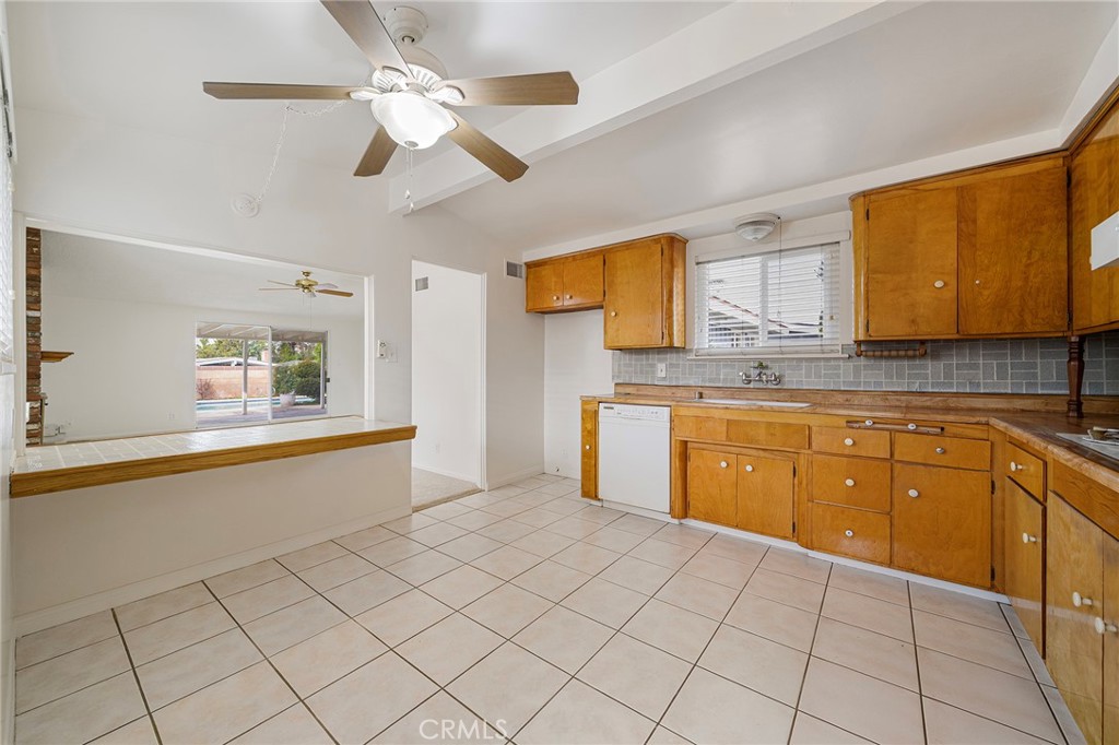 645 S Eastbury Avenue