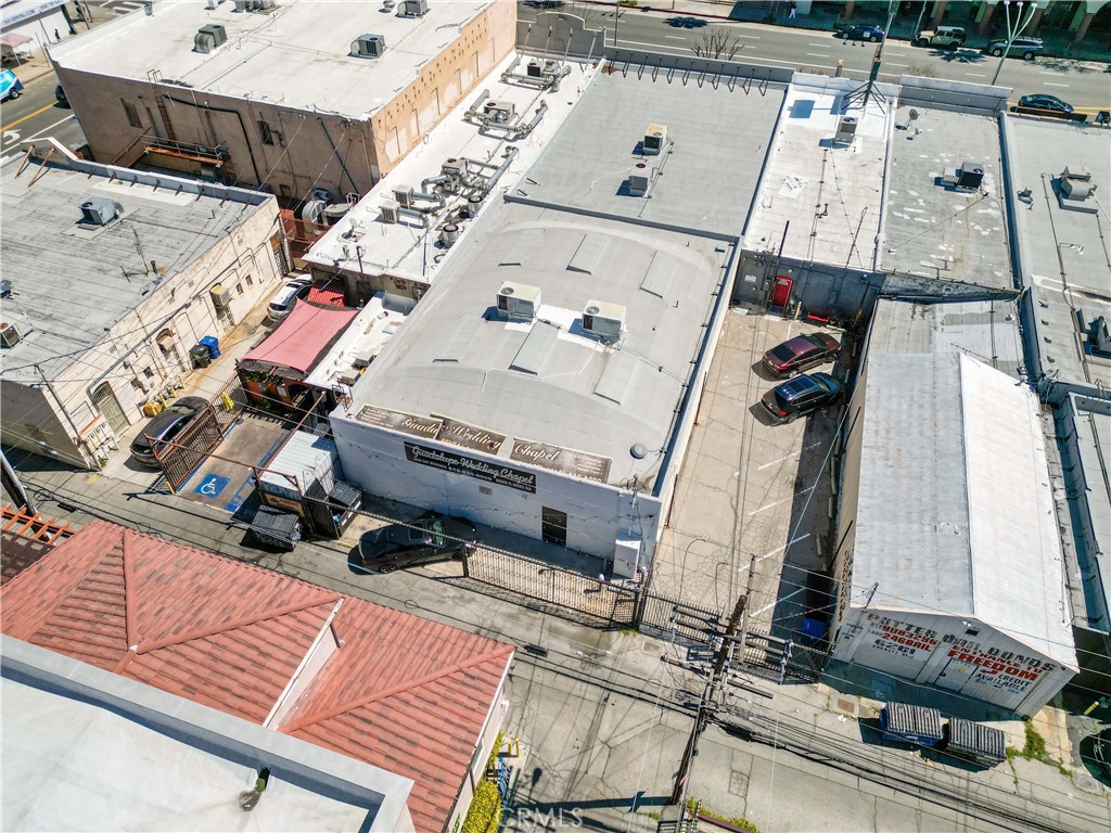 6265 Van Nuys Boulevard