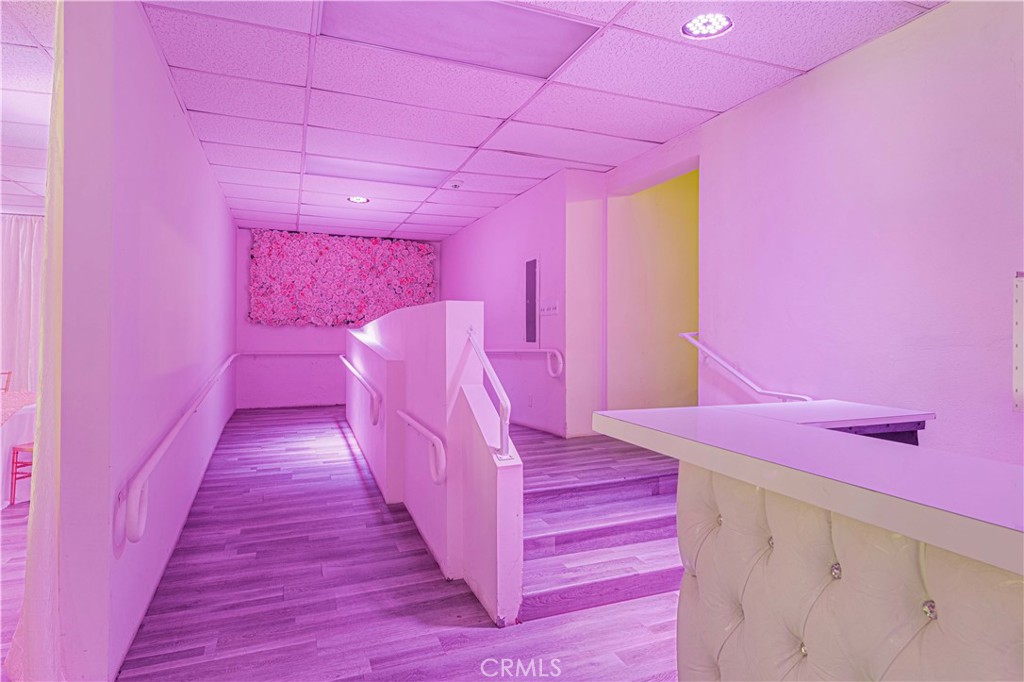 6265 Van Nuys Boulevard