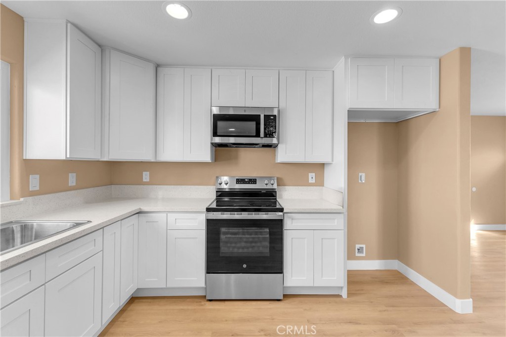 2867 Stardust Avenue