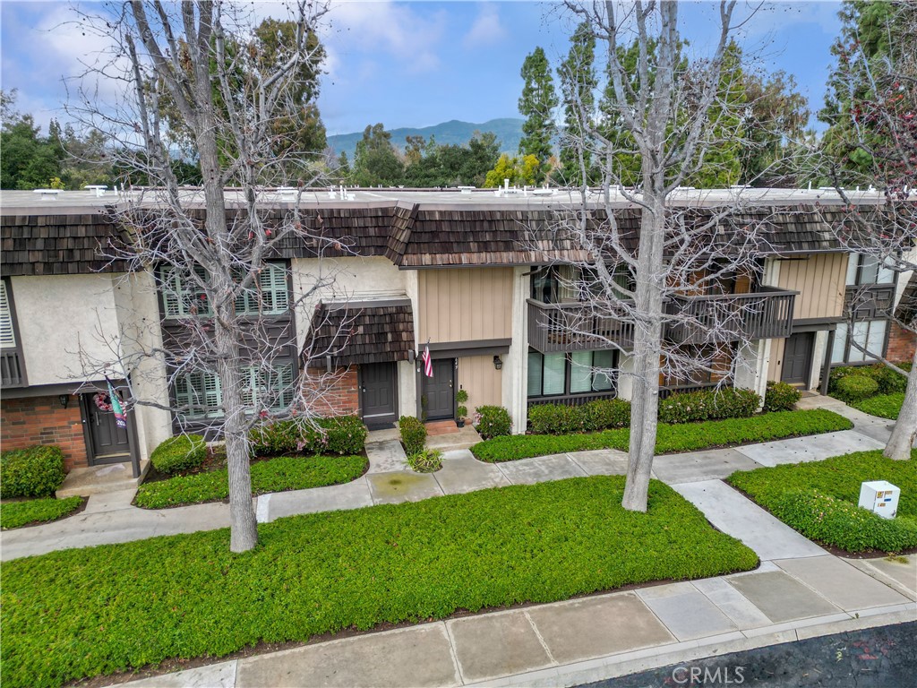 650 Cottonwood Lane
