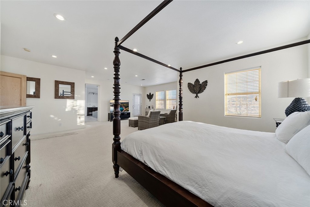 5040 E Avenue T 8
