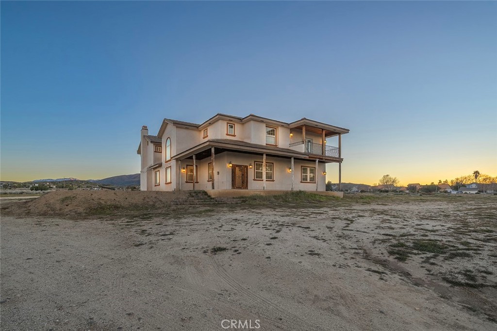 5040 E Avenue T 8