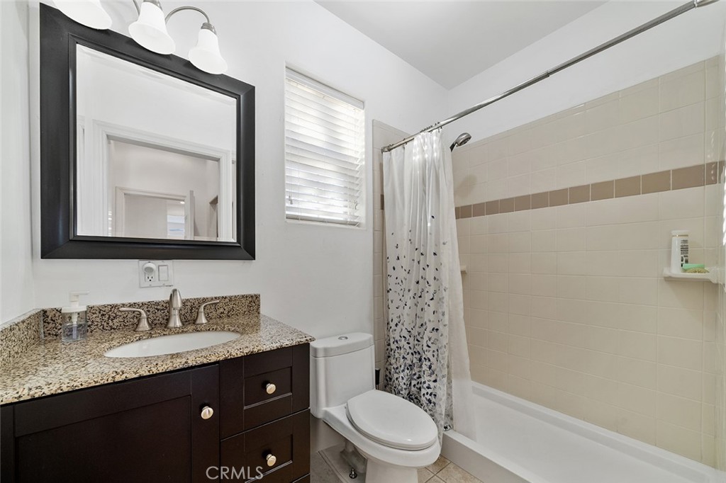5040 E Avenue T 8