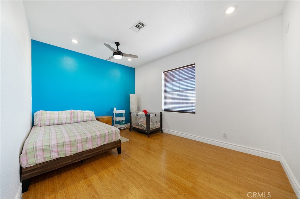 5040 E Avenue T 8