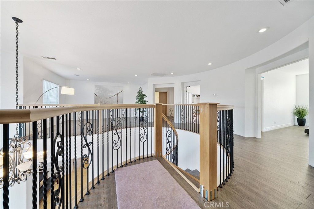 5040 E Avenue T 8