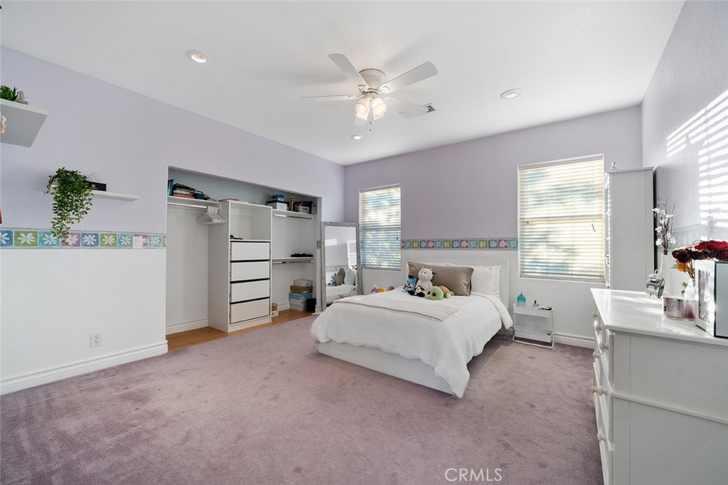 5040 E Avenue T 8