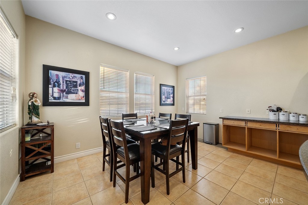 5040 E Avenue T 8