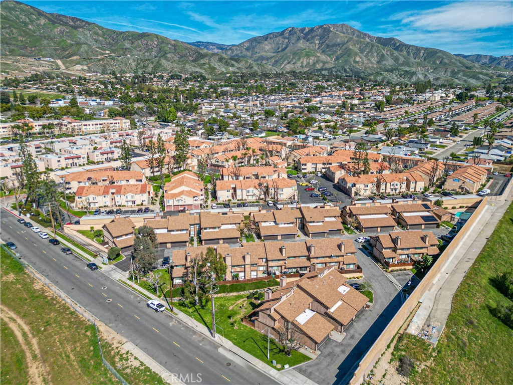 1991 Central Avenue 2