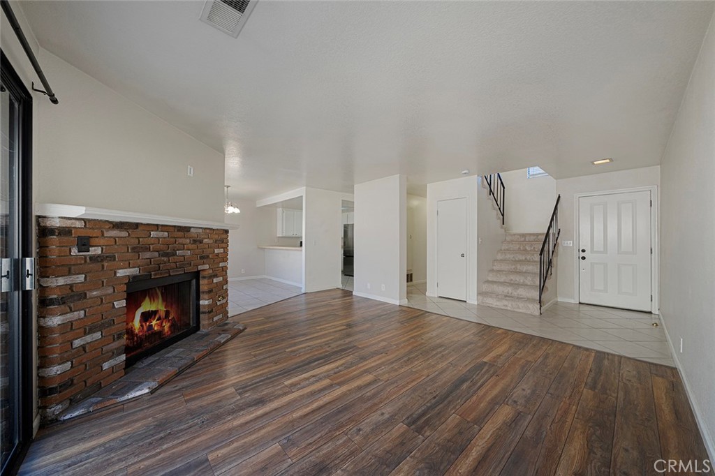 1991 Central Avenue 2