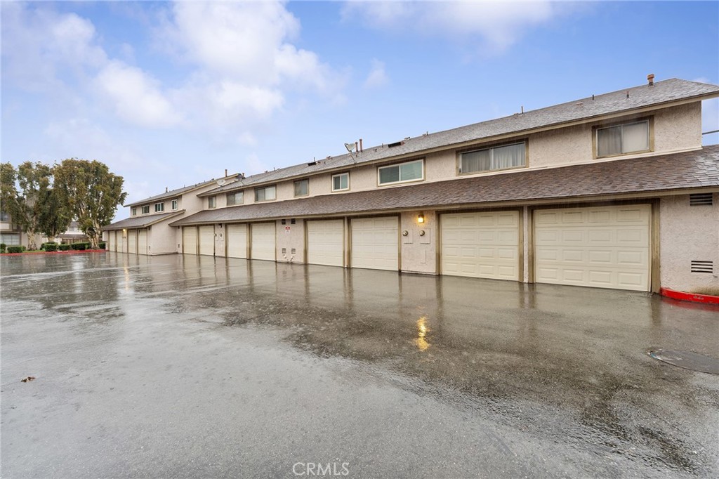 1234 N Citrus Avenue 2