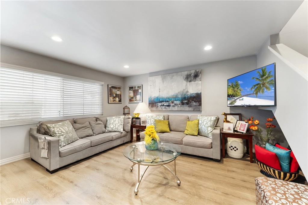 1234 N Citrus Avenue 2