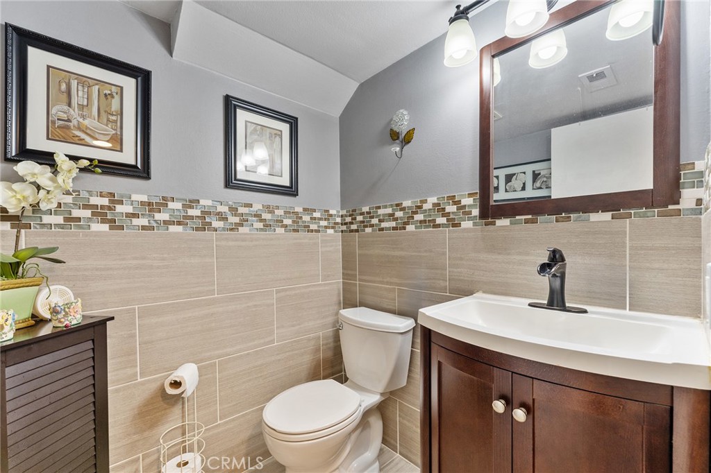 1234 N Citrus Avenue 2