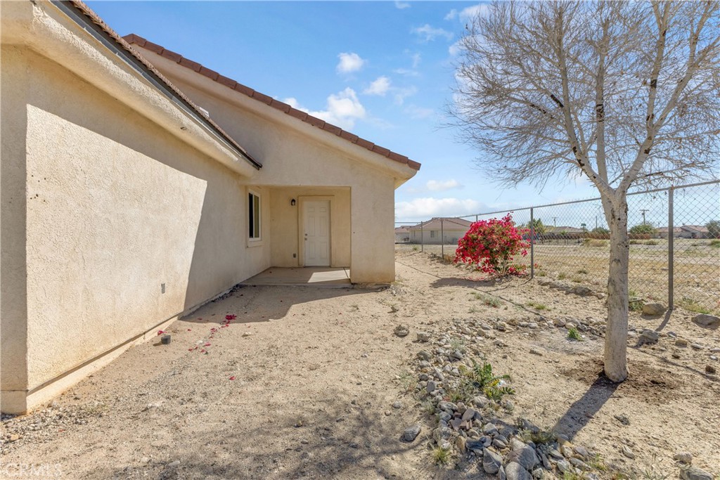 2867 Stardust Avenue