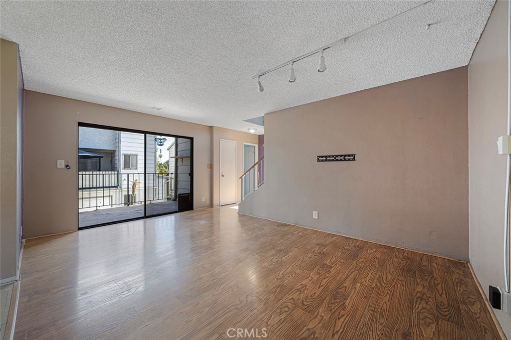 340 E Washington Boulevard 2