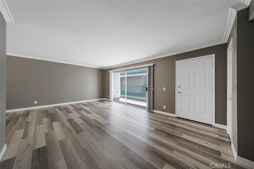 1335 Newport Avenue 209