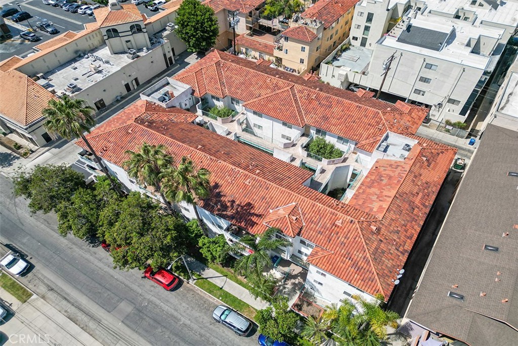 1335 Newport Avenue 209