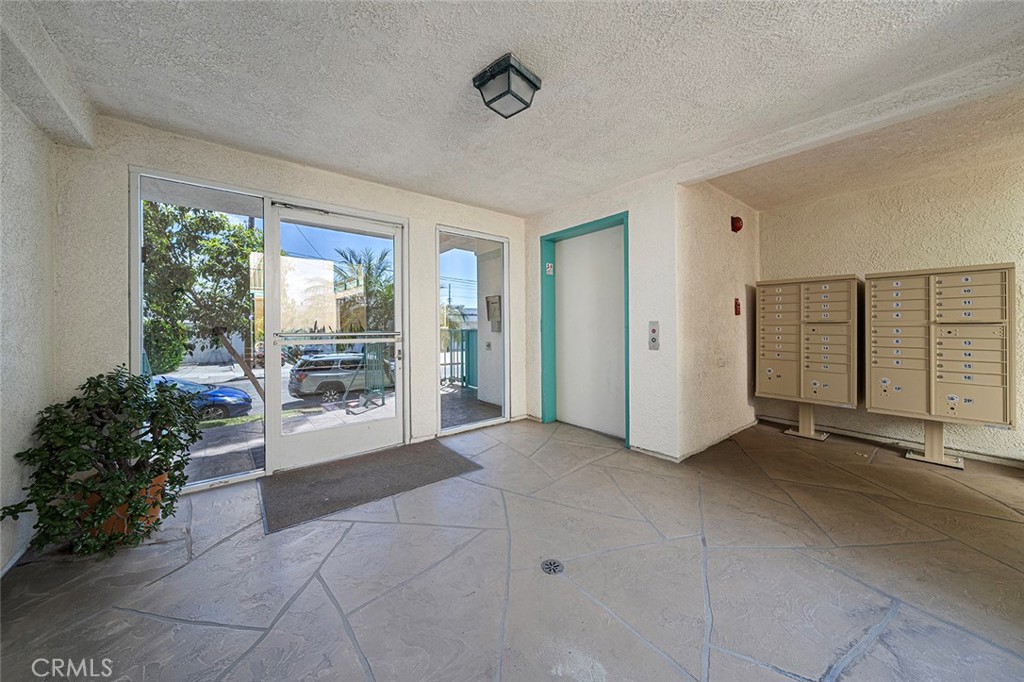 1335 Newport Avenue 209