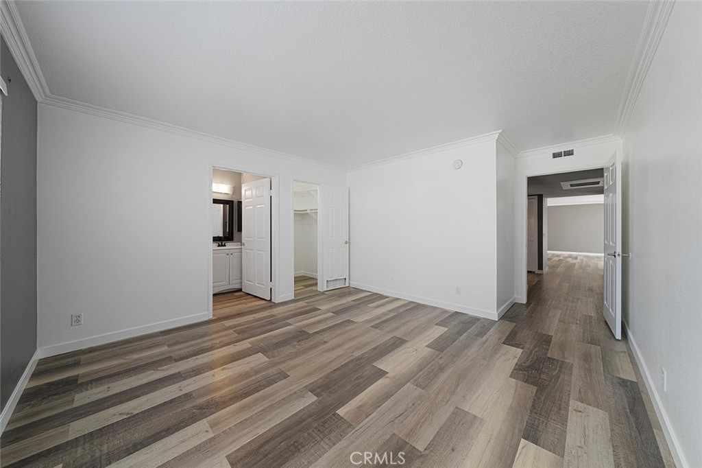 1335 Newport Avenue 209