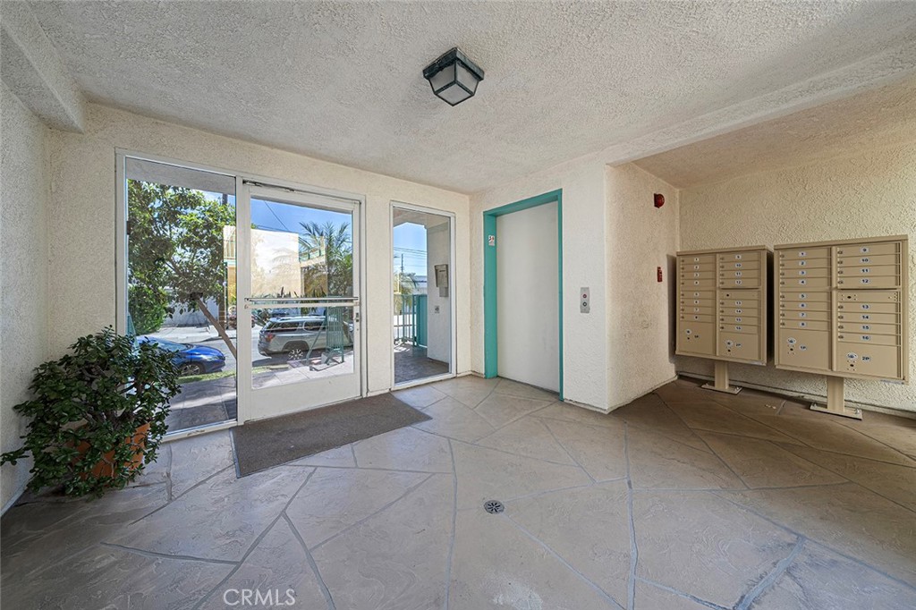 1335 Newport Avenue 209