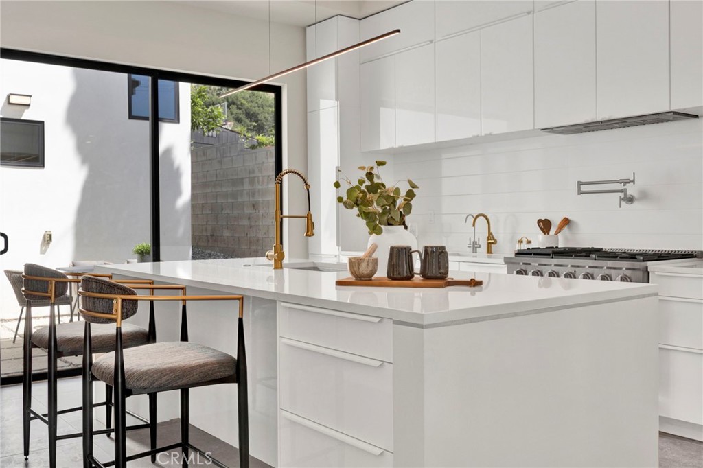 325 W Grandview Avenue