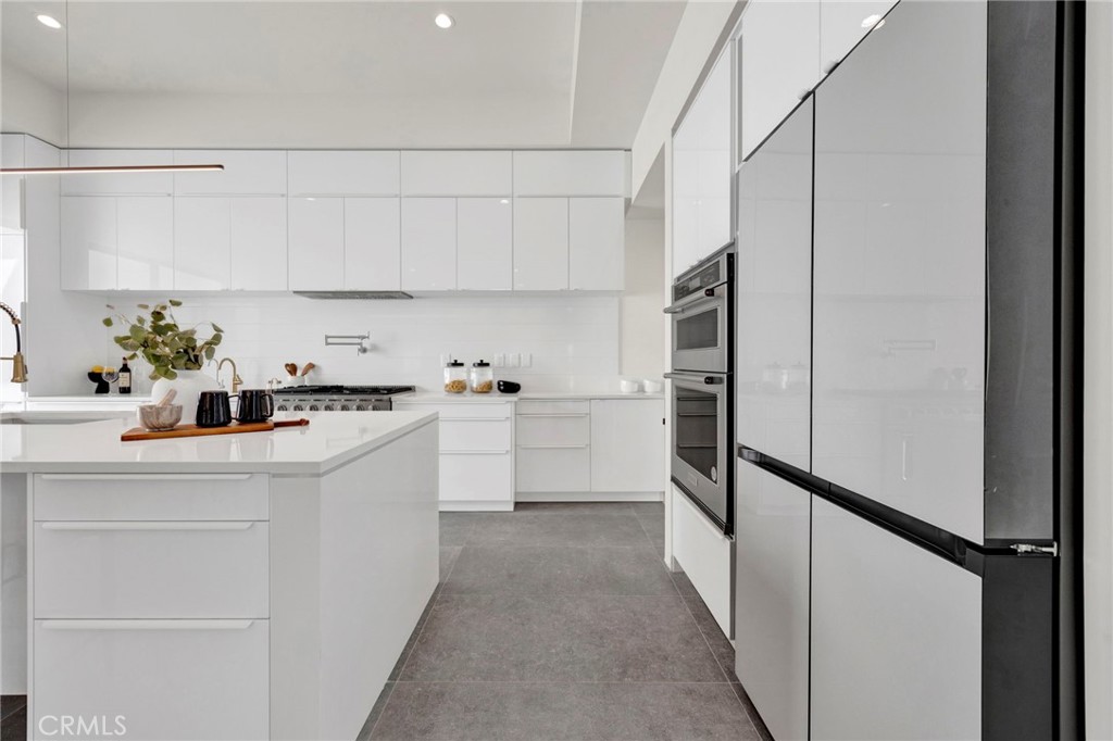 325 W Grandview Avenue