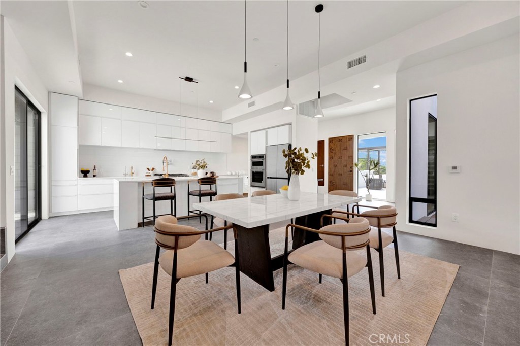 325 W Grandview Avenue