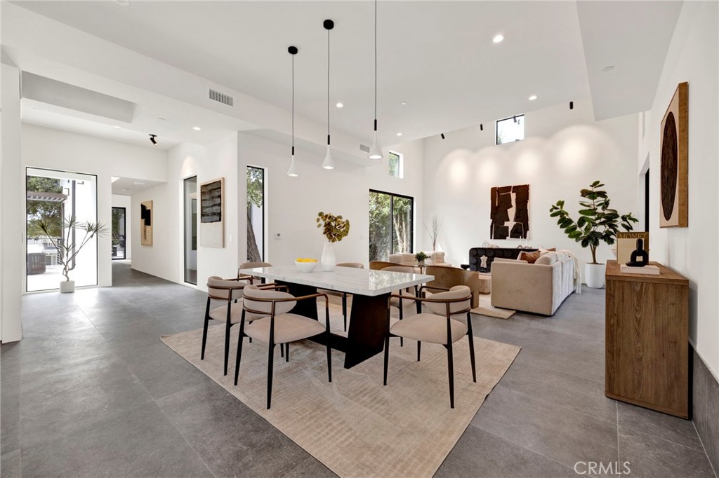 325 W Grandview Avenue