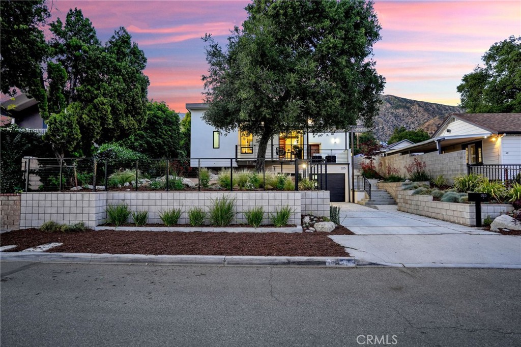 325 W Grandview Avenue