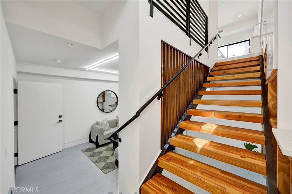 325 W Grandview Avenue