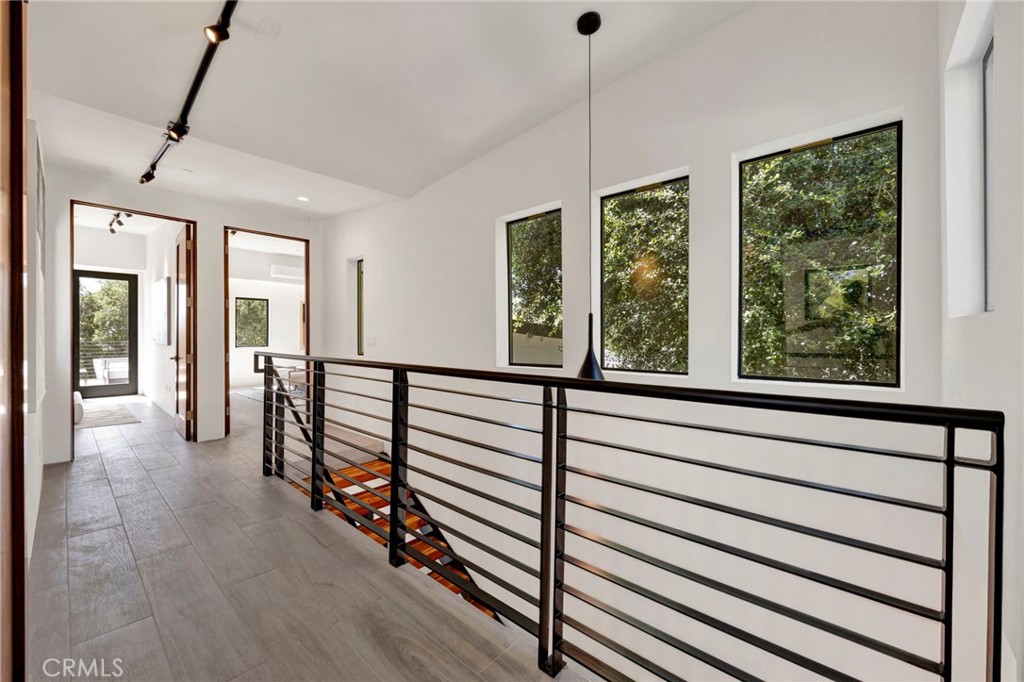 325 W Grandview Avenue