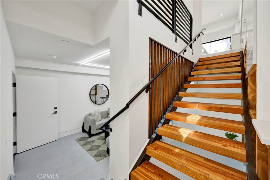 325 W Grandview Avenue