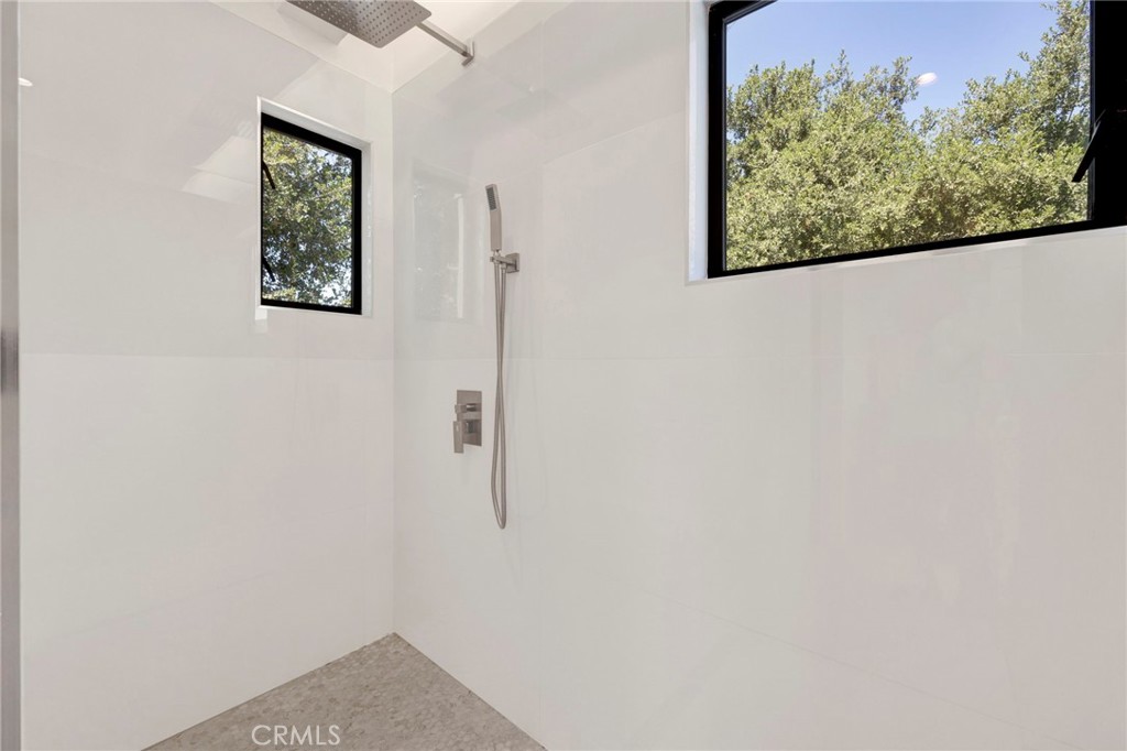 325 W Grandview Avenue