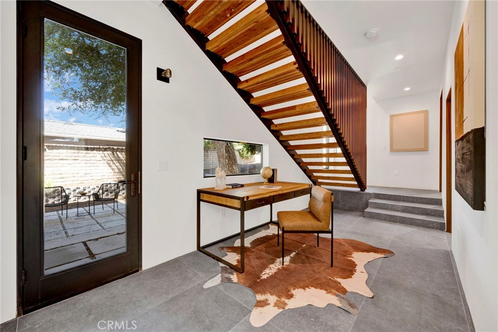 325 W Grandview Avenue