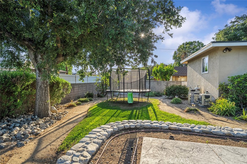726 E Sierra Madre Avenue
