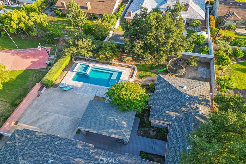 726 E Sierra Madre Avenue