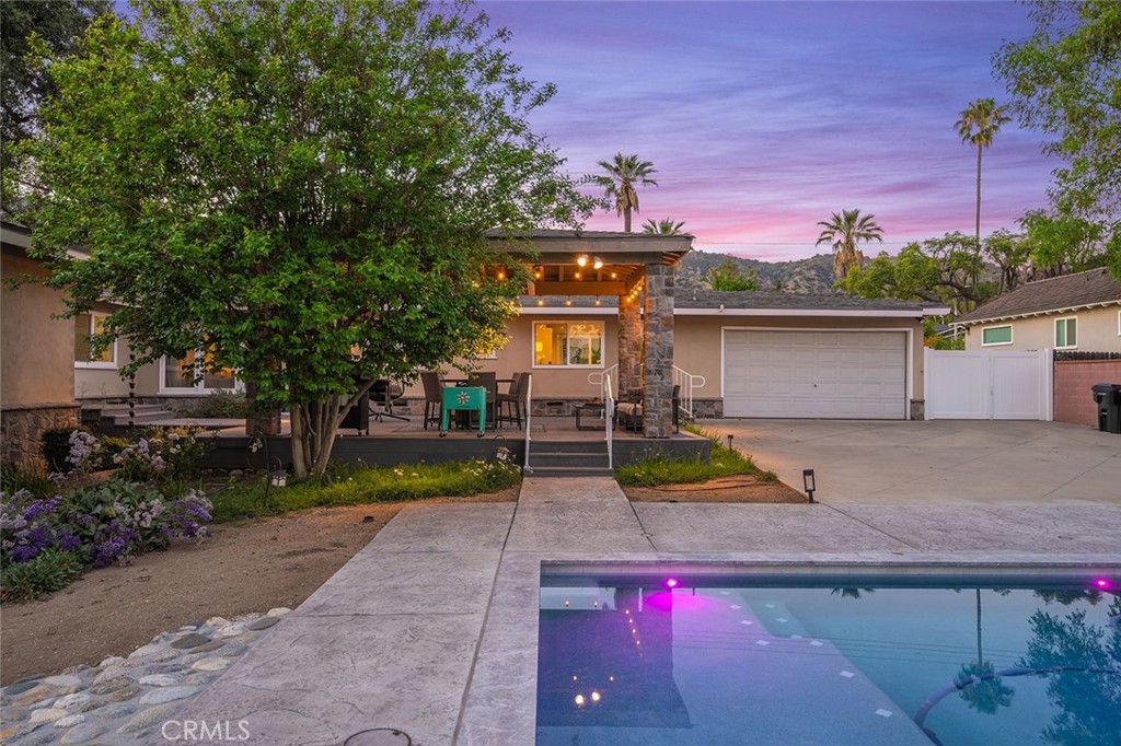 726 E Sierra Madre Avenue