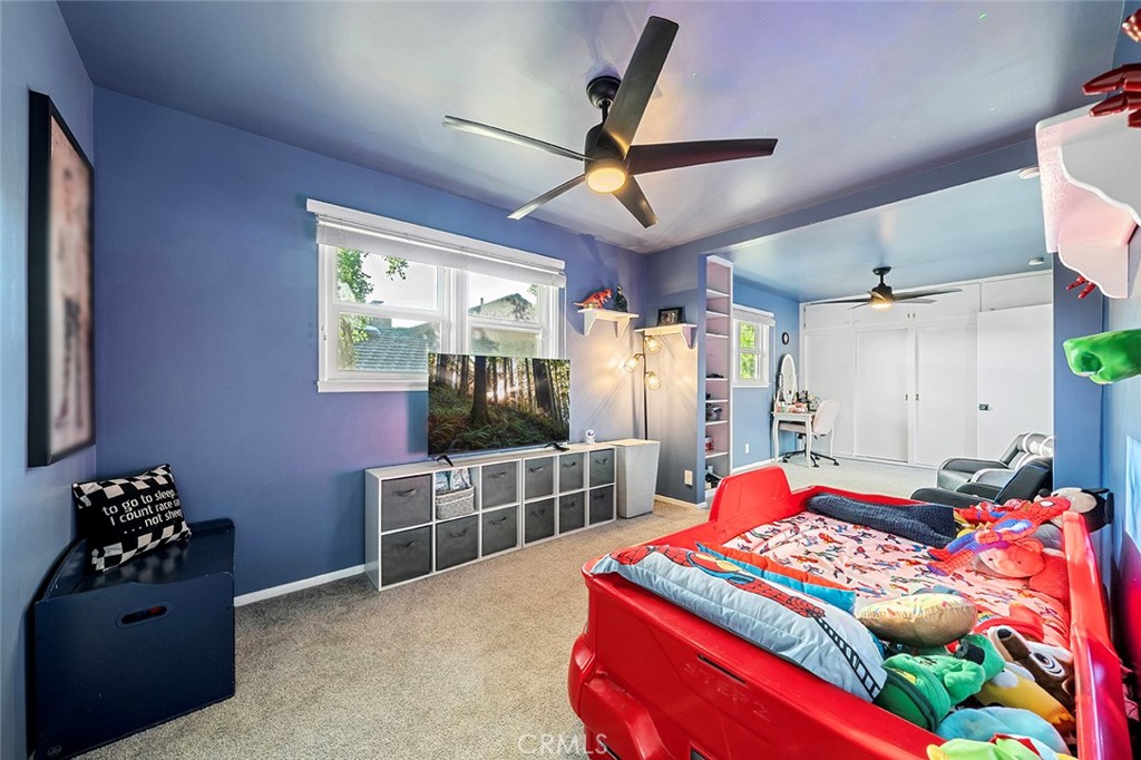 726 E Sierra Madre Avenue