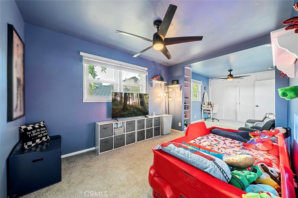 726 E Sierra Madre Avenue