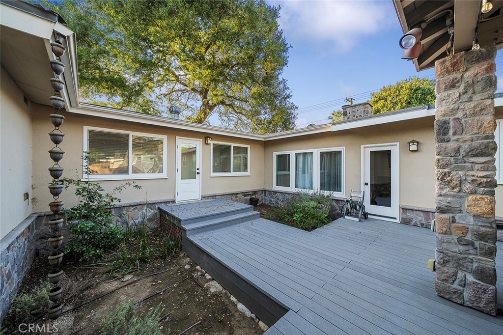 726 E Sierra Madre Avenue