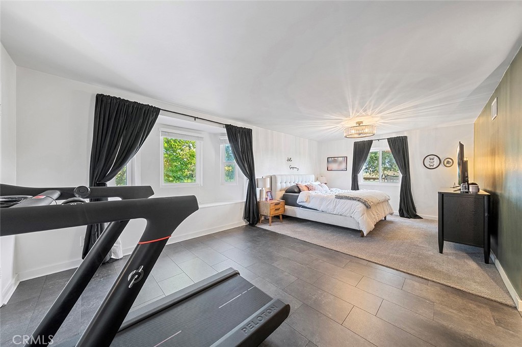 726 E Sierra Madre Avenue