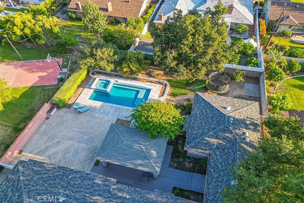 726 E Sierra Madre Avenue