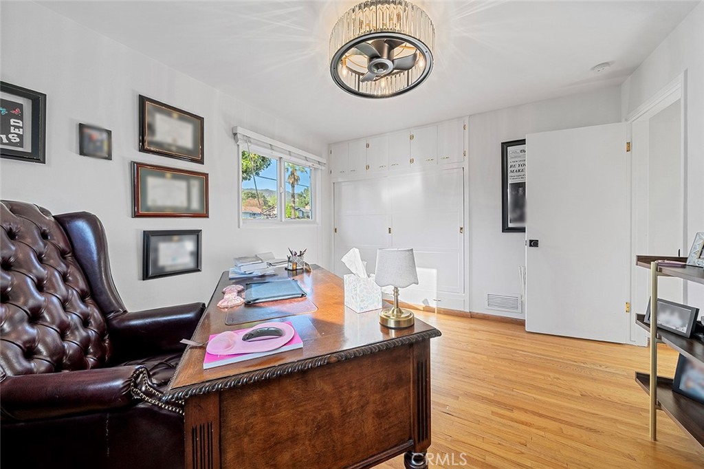 726 E Sierra Madre Avenue