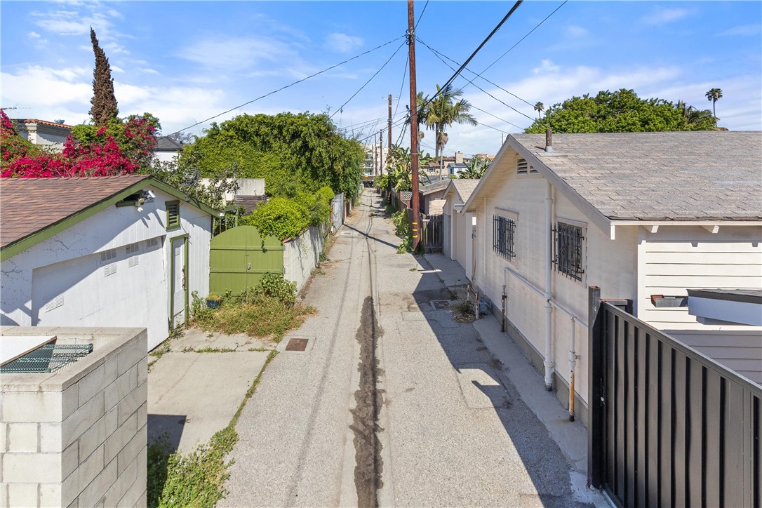 2455 Glencoe Avenue